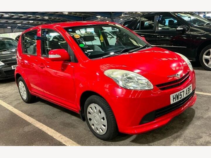 Perodua Myvi 1.3 EZi 5dr