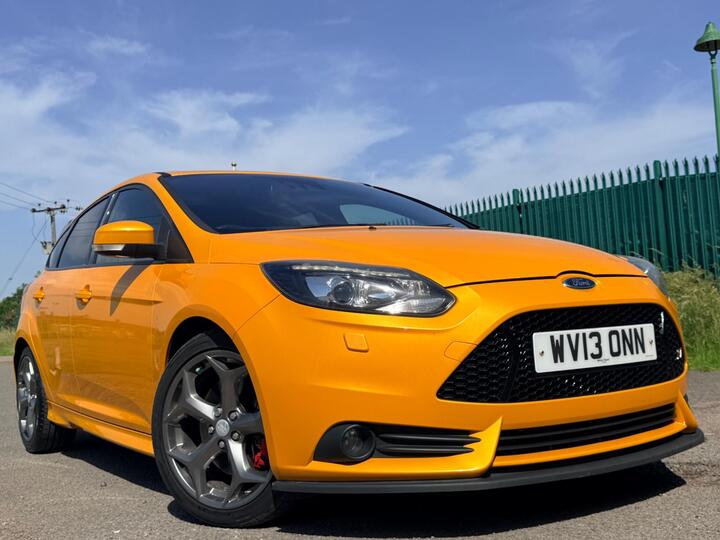 Ford Focus 2.0T EcoBoost ST-3 Euro 5 (s/s) 5dr