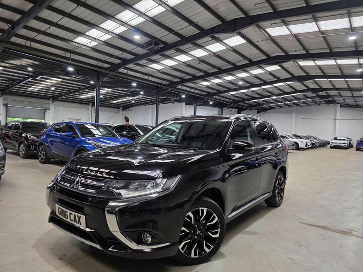 Mitsubishi Outlander 2.0h 12kWh GX4hs CVT 4WD Euro 6 (s/s) 5dr Mitsubishi Outlander 2.0h 12kWh GX4hs CVT 4WD Euro 6 (s/s) 5dr