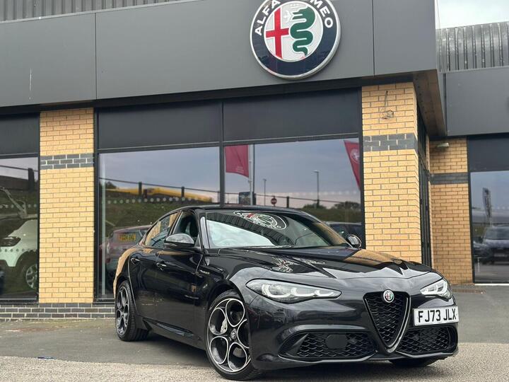 Alfa Romeo Giulia 2.0T Veloce Auto Euro 6 (s/s) 4dr Alfa Romeo Giulia 2.0T Veloce Auto Euro 6 (s/s) 4dr