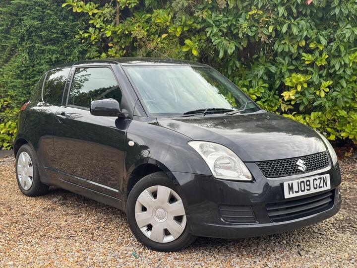 Suzuki Swift 1.3 GL 3dr Suzuki Swift 1.3 GL 3dr