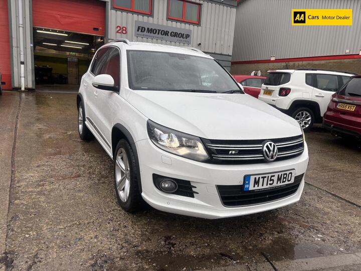 Volkswagen Tiguan 2.0 TDI BlueMotion Tech R-Line 4WD Euro 5 (s/s) 5dr (Nav)