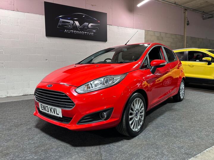 Ford Fiesta 1.0T EcoBoost Titanium Euro 5 (s/s) 5dr
