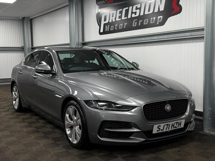 Jaguar XE 2.0 D200 MHEV S Auto Euro 6 (s/s) 4dr