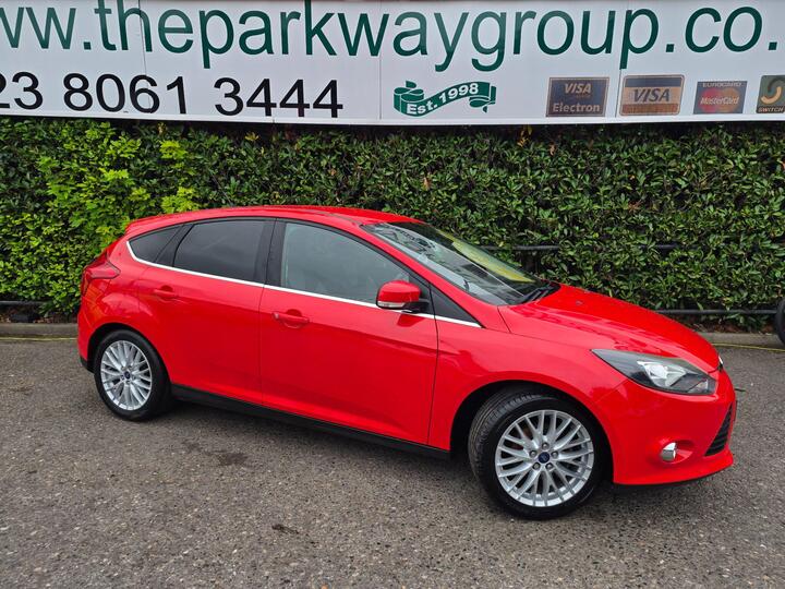 Ford Focus 1.0T EcoBoost Zetec Euro 5 (s/s) 5dr