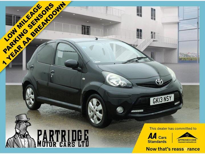 Toyota AYGO 1.0 VVT-i Fire Euro 5 5dr