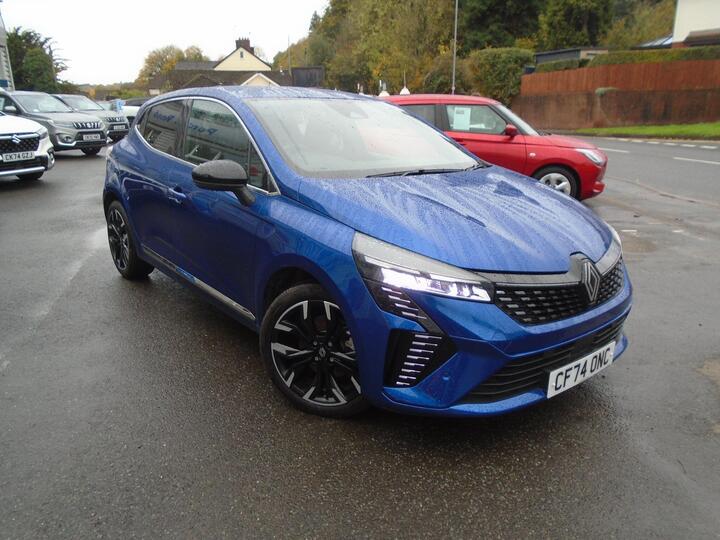 Renault Clio 1.6 E-TECH Techno Auto Euro 6 (s/s) 5dr Renault Clio 1.6 E-TECH Techno Auto Euro 6 (s/s) 5dr