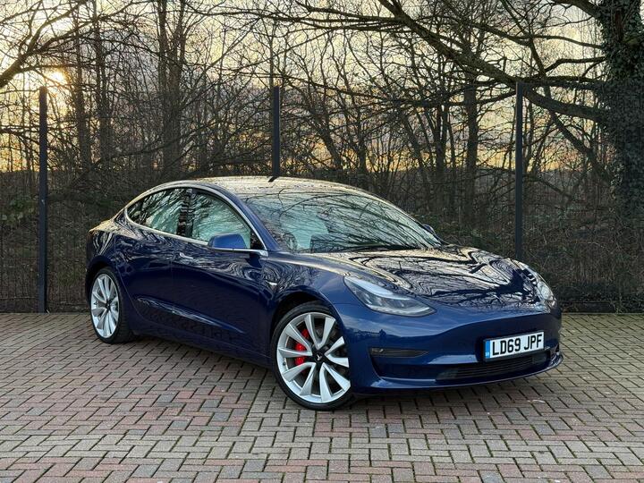 Tesla Model 3 (Dual Motor) Performance Auto 4WDE 4dr (Performance Upgrade)