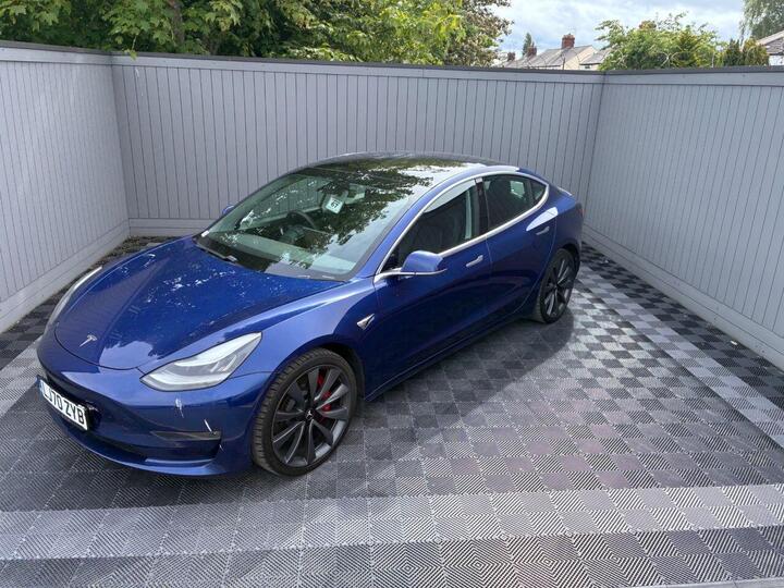 Tesla Model 3 (Dual Motor) Performance Auto 4WDE 4dr (Performance Upgrade)