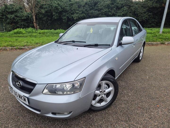 Hyundai Sonata 2.4 CDX 4dr