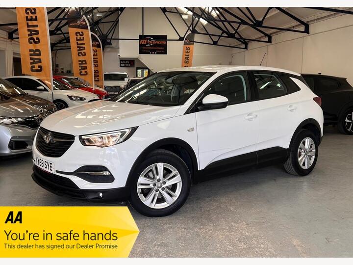 Vauxhall Grandland X 1.2 Turbo SE Euro 6 (s/s) 5dr