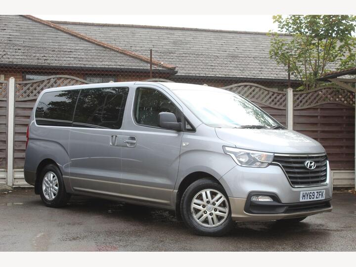 Hyundai I800 2.5 CRDi SE Nav Auto Euro 6 5dr Hyundai I800 2.5 CRDi SE Nav Auto Euro 6 5dr