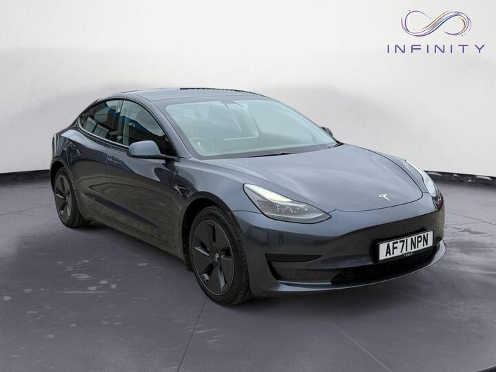 Tesla Model 3 Standard Range Plus Auto RWD 4dr