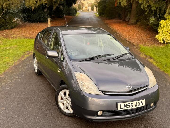 Toyota Prius 1.5 T Spirit CVT 5dr