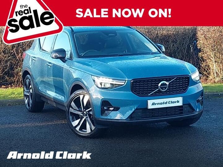 Volvo XC40 2.0 B4 MHEV Ultra Dark DCT Auto Euro 6 (s/s) 5dr