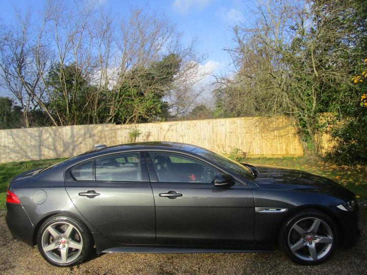 Jaguar XE 2.0i R-Sport Auto Euro 6 (s/s) 4dr