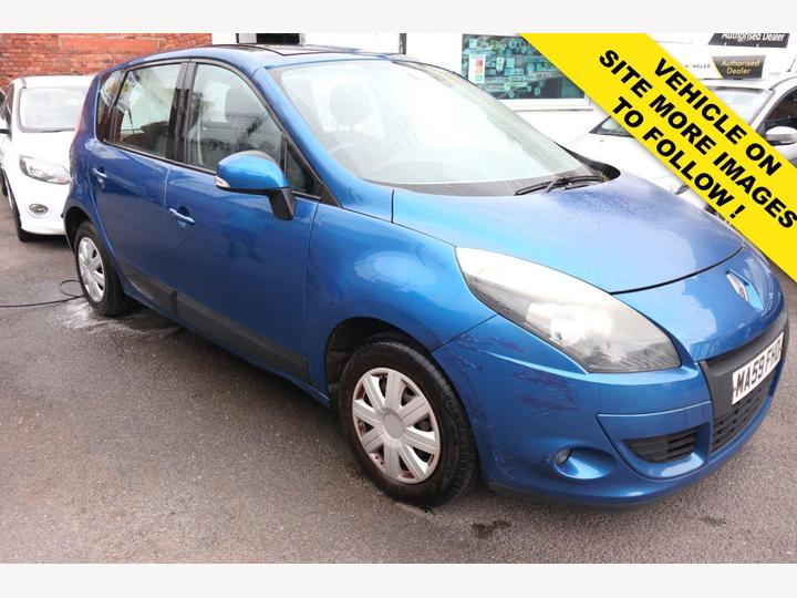 Renault SCENIC 1.6 VVT Expression Euro 5 5dr