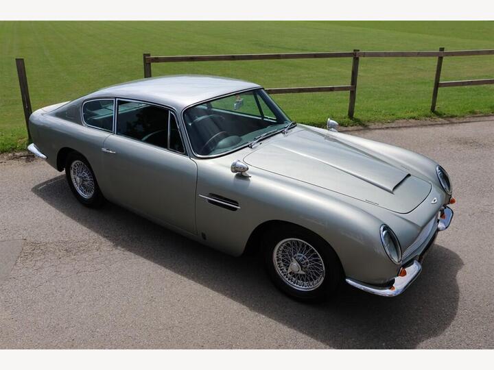 Aston Martin DB6 4.2 MK I
