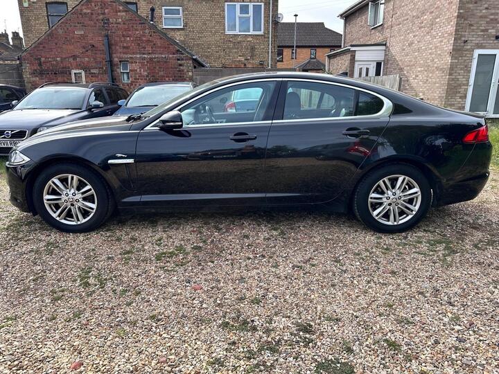 Jaguar XF 2.2d Luxury Auto Euro 5 (s/s) 4dr