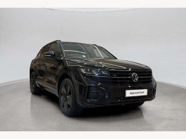Volkswagen Touareg 3.0 TDI V6 Black Edition Tiptronic 4Motion Euro 6 (s/s) 5dr
