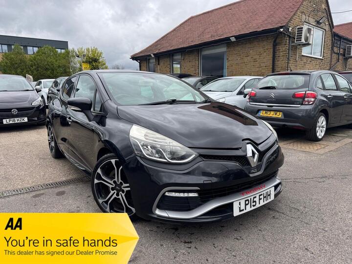 Renault Clio 1.6 TCe Renaultsport Nav Trophy Auto Euro 6 (s/s) 5dr Renault Clio 1.6 TCe Renaultsport Nav Trophy Auto Euro 6 (s/s) 5dr