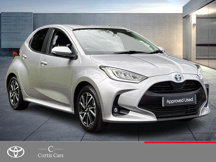 Toyota Yaris 1.5 VVT-h Design E-CVT Euro 6 (s/s) 5dr