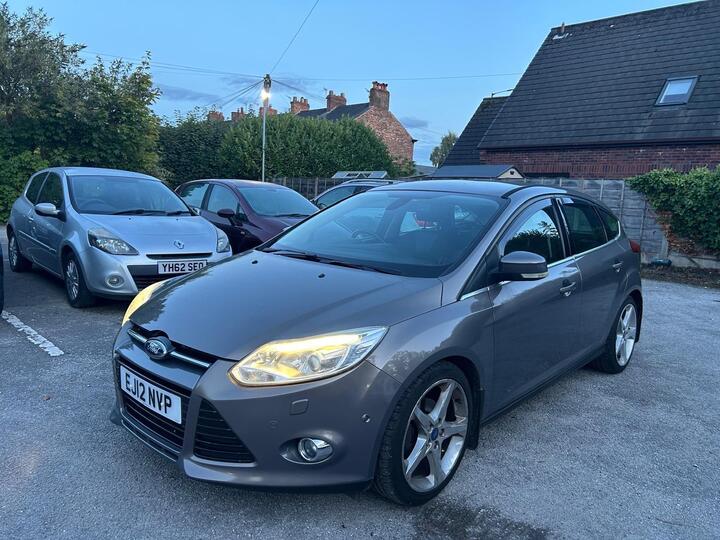Ford Focus 1.0T EcoBoost Titanium X Euro 5 (s/s) 5dr