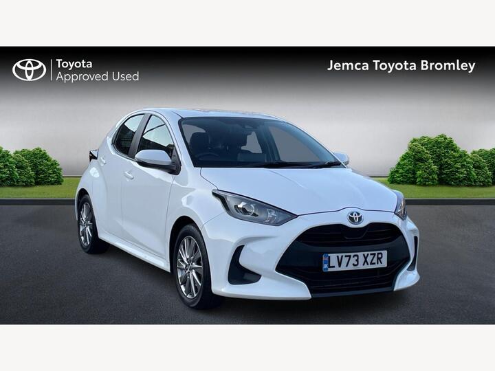 Toyota Yaris 1.5 VVT-h Icon E-CVT Euro 6 (s/s) 5dr