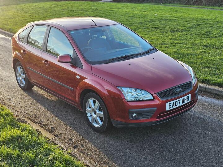 Ford Focus 1.8 Sport 5dr