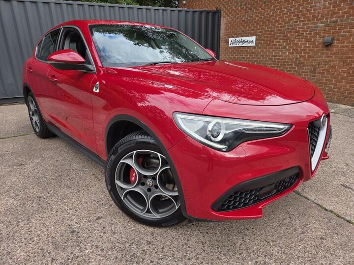 Alfa Romeo STELVIO 2.0T Speciale Auto Q4 AWD Euro 6 (s/s) 5dr