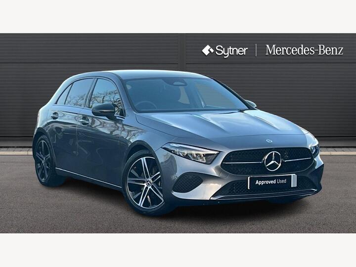 Mercedes-Benz A CLASS 1.3 A180h MHEV Sport Edition 7G-DCT Euro 6 (s/s) 5dr Mercedes-Benz A CLASS 1.3 A180h MHEV Sport Edition 7G-DCT Euro 6 (s/s) 5dr