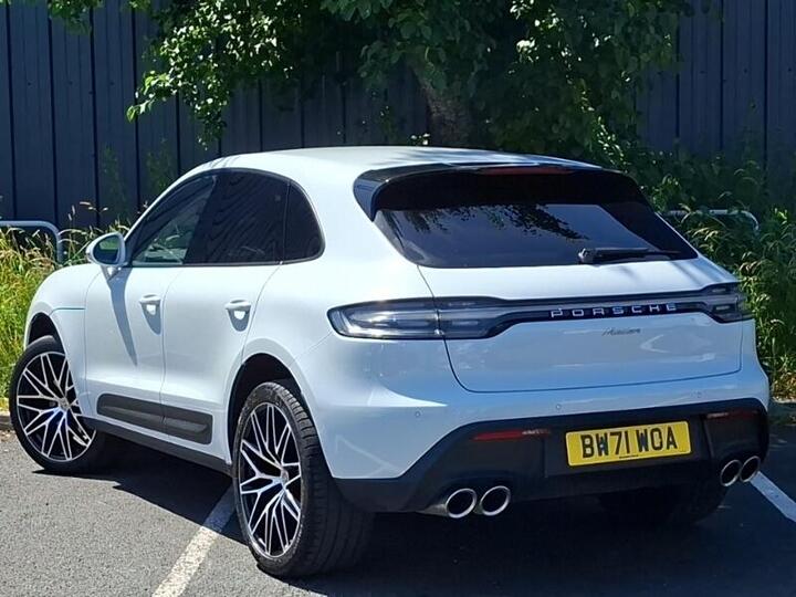 Porsche Macan 2.0T PDK 4WD Euro 6 (s/s) 5dr