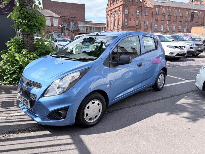 Chevrolet Spark 1.0i LS Euro 5 5dr Chevrolet Spark 1.0i LS Euro 5 5dr
