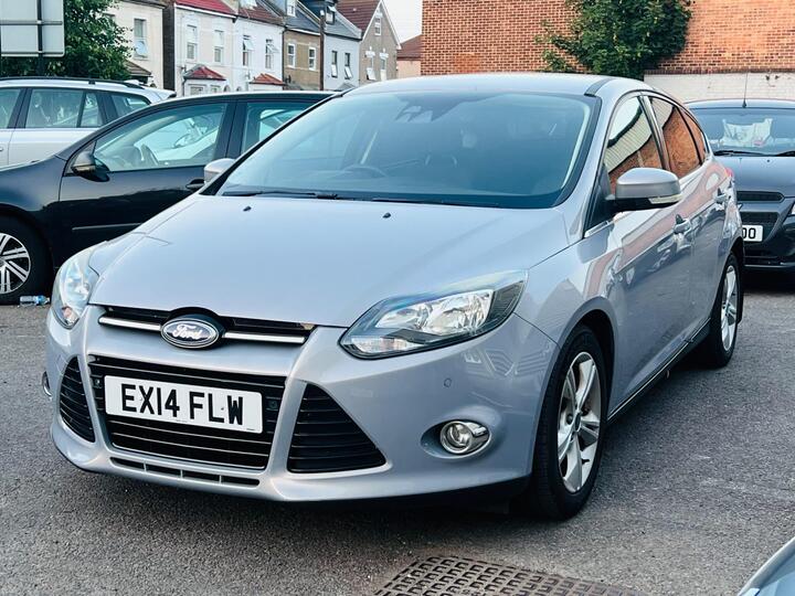 Ford Focus 1.0T EcoBoost Titanium Navigator Euro 5 (s/s) 5dr