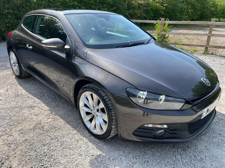 Volkswagen Scirocco 2.0 TDI BlueMotion Tech GT DSG Euro 5 (s/s) 3dr