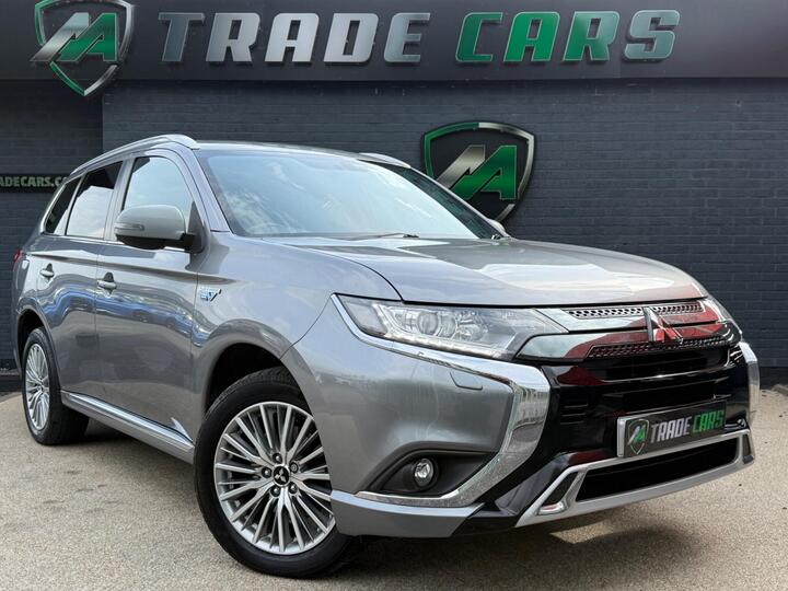 Mitsubishi Outlander 2.4h TwinMotor 13.8kWh Dynamic CVT 4WD Euro 6 (s/s) 5dr