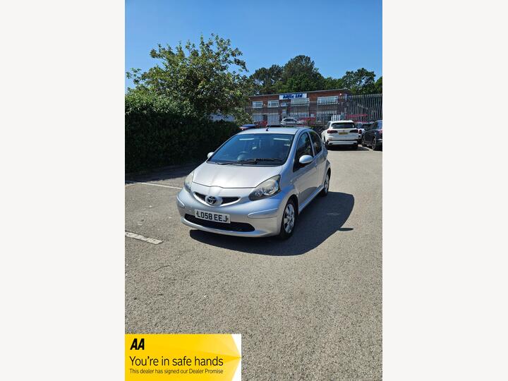 Toyota AYGO 1.0 VVT-i Platinum Euro 4 5dr