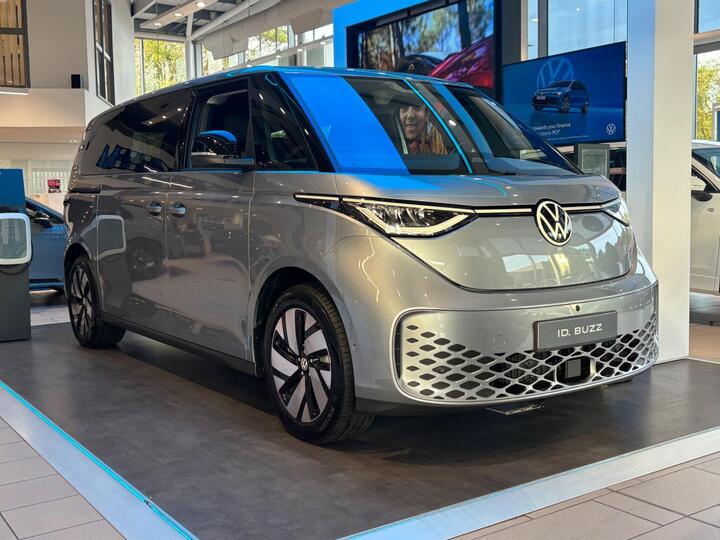 Volkswagen ID. Buzz Pro 86kWh Life Auto 5dr (LWB, 7Seat)