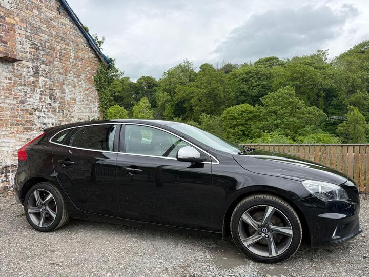 Volvo V40 2.0 D2 R-Design Nav Euro 6 (s/s) 5dr