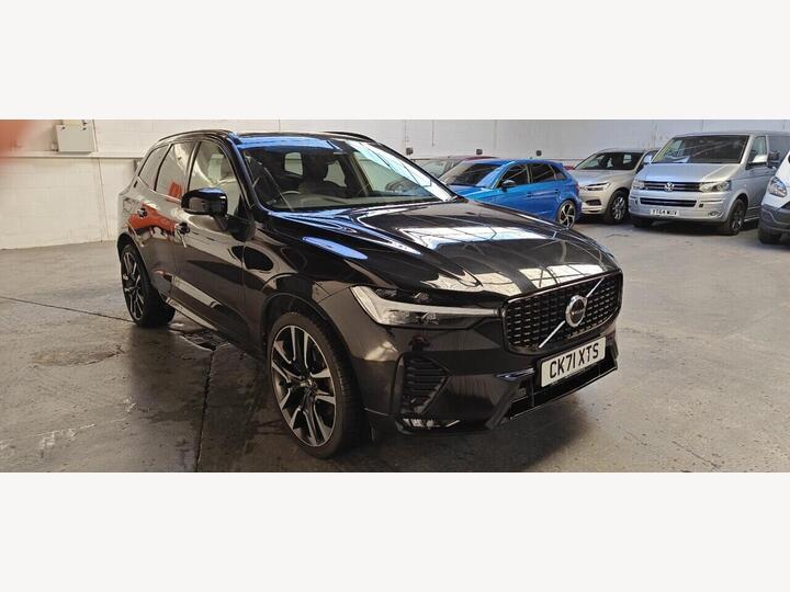 Volvo XC60 2.0 B4 MHEV R-Design Auto AWD Euro 6 (s/s) 5dr