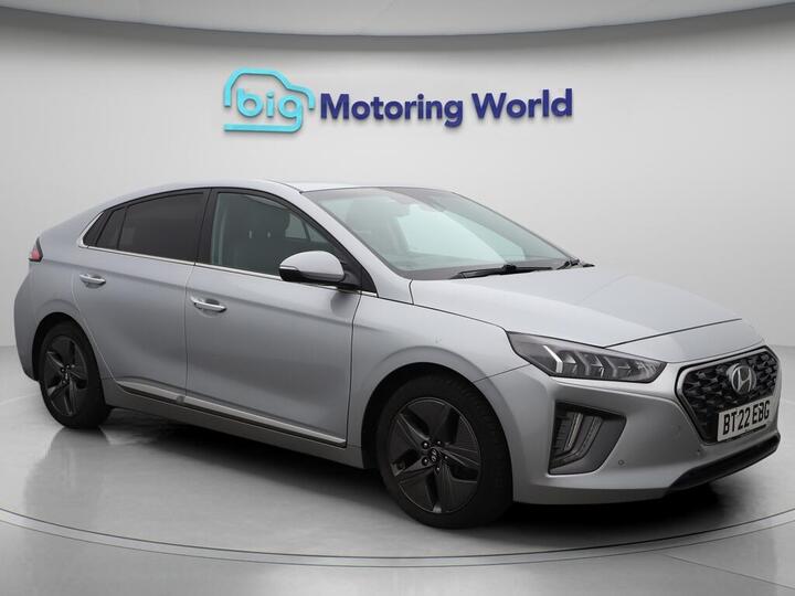 Hyundai IONIQ 1.6 H-GDi Premium SE DCT Euro 6 (s/s) 5dr Hyundai IONIQ 1.6 H-GDi Premium SE DCT Euro 6 (s/s) 5dr