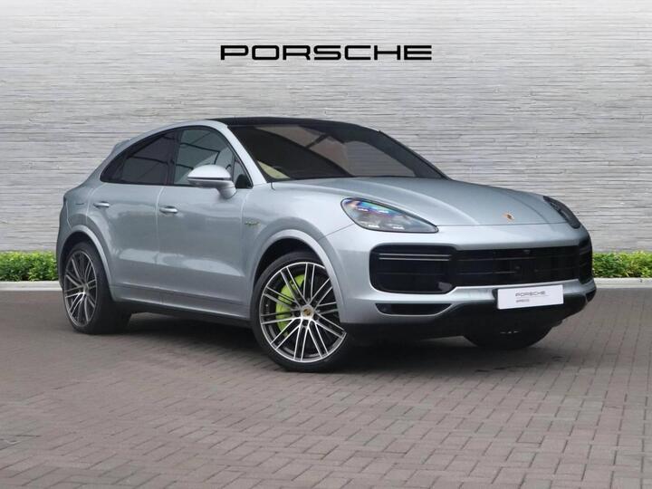Porsche Cayenne 4.0 V8 E-Hybrid 14.1kWh Turbo S TiptronicS 4WD Euro 6 (s/s) 5dr