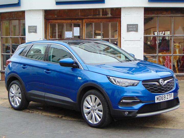 Vauxhall Grandland X 1.2 Turbo Elite Nav Auto Euro 6 (s/s) 5dr