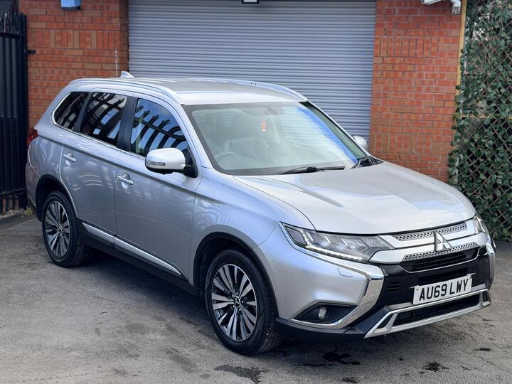 Mitsubishi Outlander 2.0 MIVEC Exceed CVT 4WD Euro 6 (s/s) 5dr