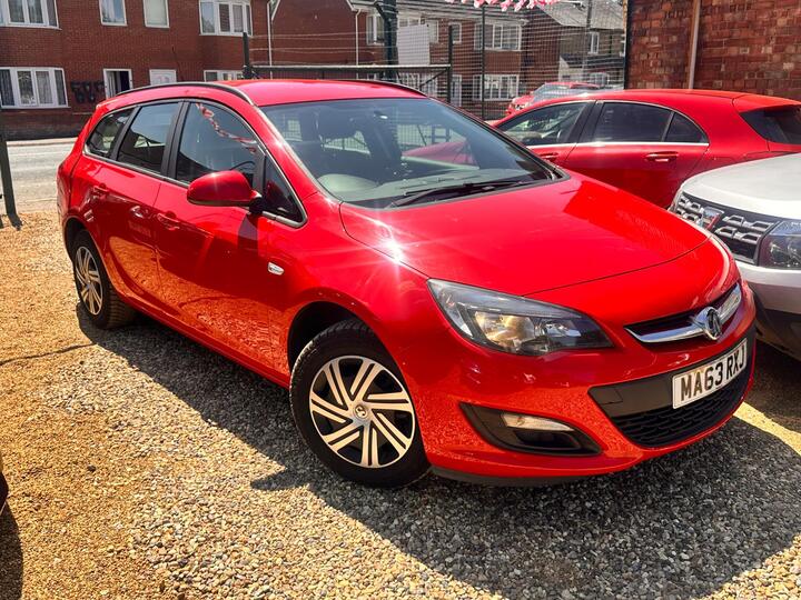 Vauxhall Astra 1.6 16V Exclusiv Sports Tourer Euro 5 5dr