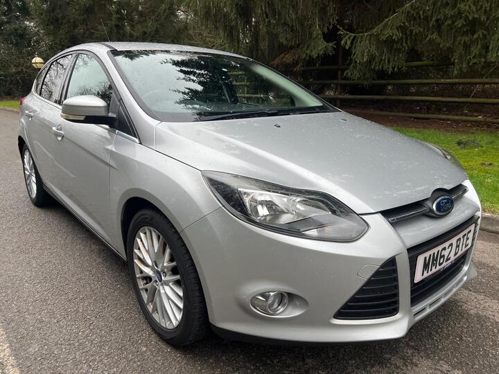 Ford Focus 1.6 Zetec Euro 5 5dr