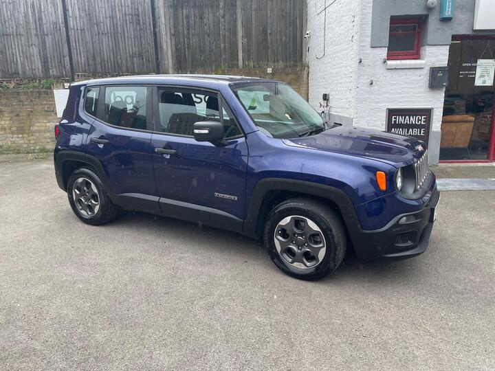 Jeep Renegade 1.6 E-TorQ Sport Euro 6 (s/s) 5dr Jeep Renegade 1.6 E-TorQ Sport Euro 6 (s/s) 5dr