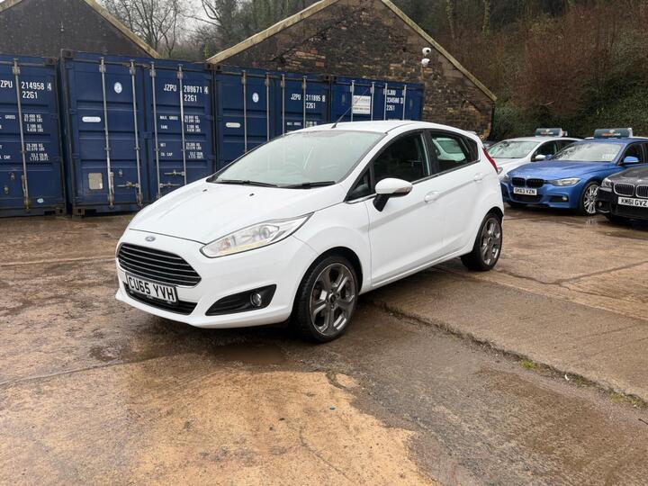 Ford Fiesta 1.0T EcoBoost Zetec Euro 6 (s/s) 5dr Ford Fiesta 1.0T EcoBoost Zetec Euro 6 (s/s) 5dr