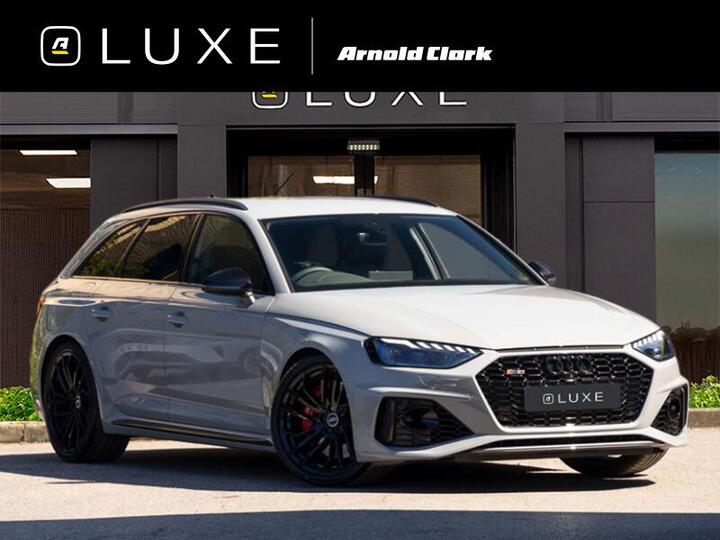 Audi RS4 Avant 2.9 TFSI V6 Carbon Black Tiptronic Quattro Euro 6 (s/s) 5dr Audi RS4 Avant 2.9 TFSI V6 Carbon Black Tiptronic Quattro Euro 6 (s/s) 5dr