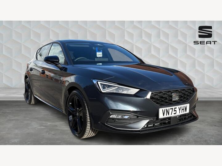 SEAT Leon 1.5 ETSI MHEV FR Black Edition DSG Euro 6 (s/s) 5dr